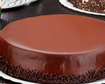 Torta bombón bañada en chocolate. Torta bombón bañada en chocolate.