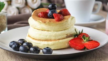 Pancakes de nube: la receta japonesa que es tendencia por su textura esponjosa
