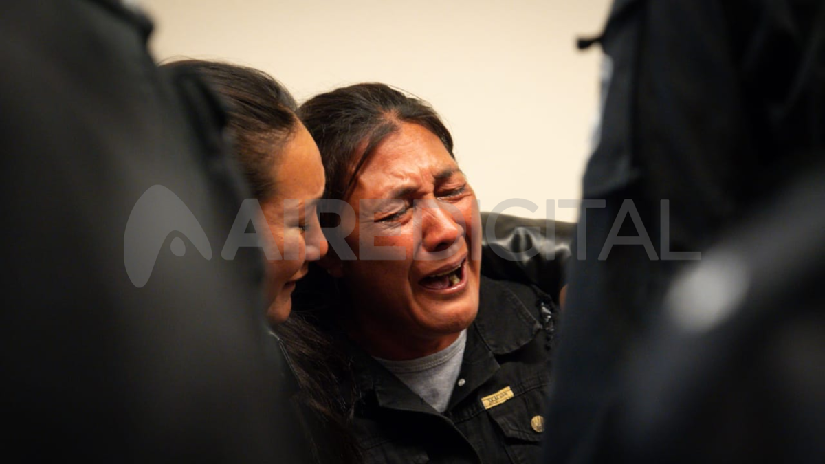 El dolor de la madre de Ayrton Díaz tras el veredicto del tribunal que absolvió a Seniquel. El dolor de la madre de Ayrton Díaz tras el veredicto del tribunal que absolvió a Seniquel.