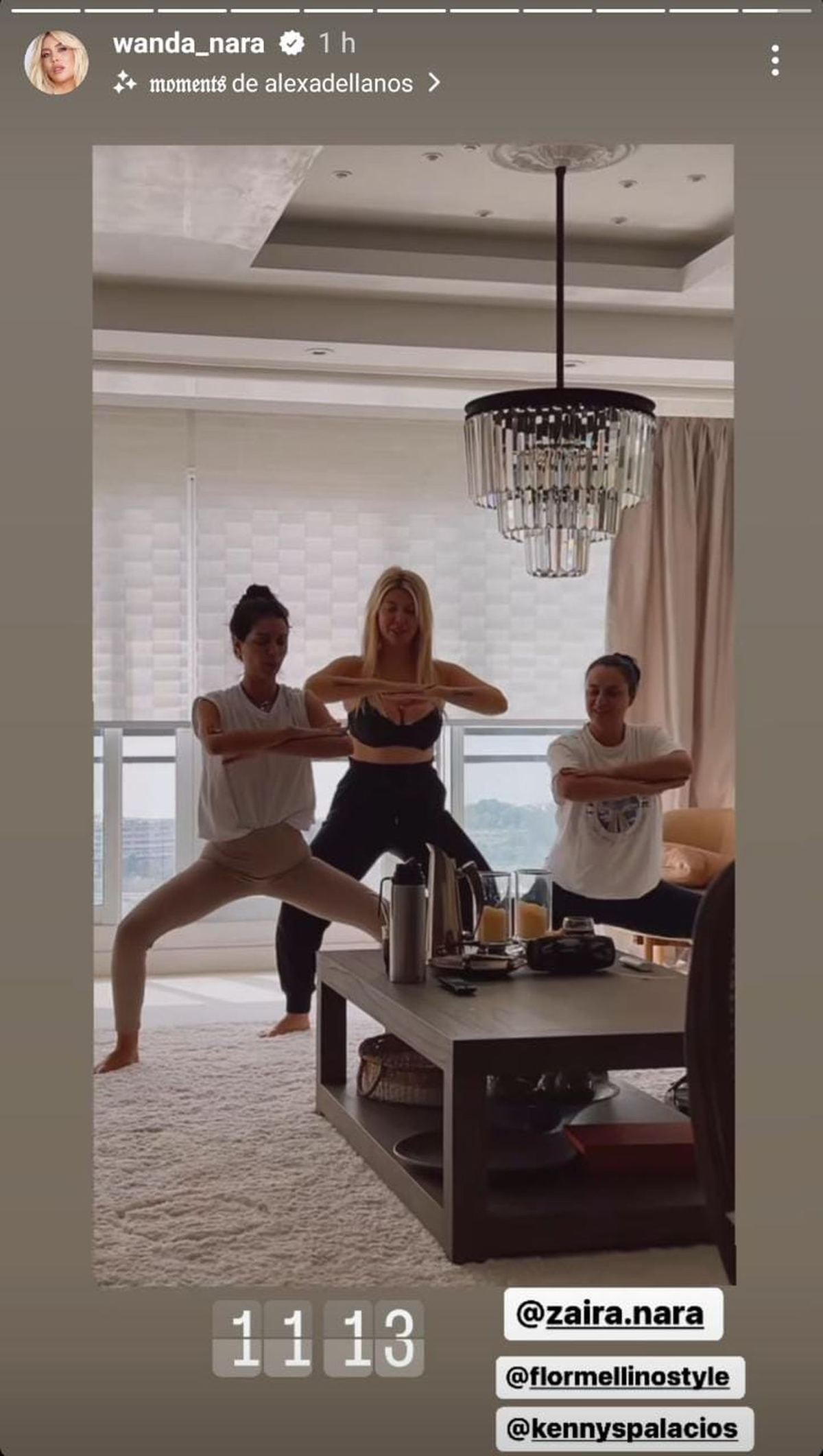 La empresaria compartió imágenes junto a su hermana y sus amigos. (Foto: Instagram/@wanda_nara)