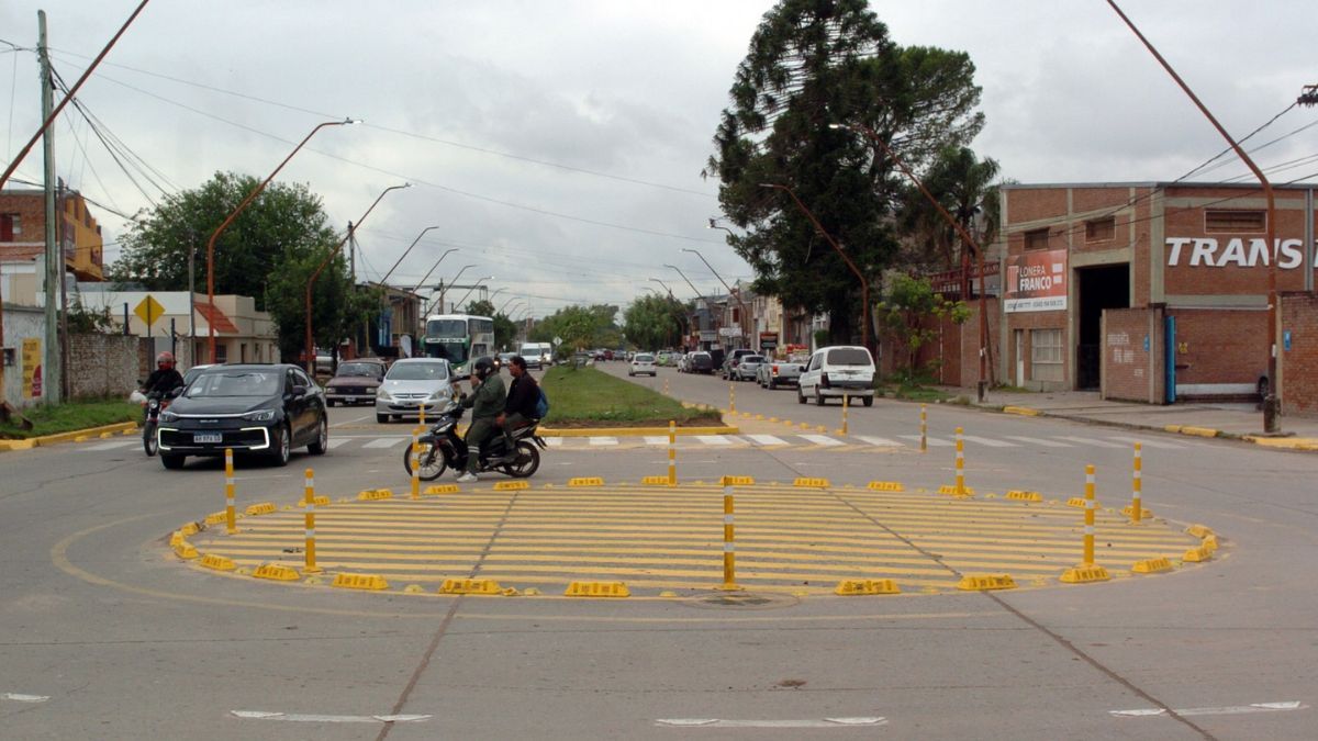 La rotonda de avenida Gorriti y Bernardo de Irigoyen quedó habilitada desde este lunes.