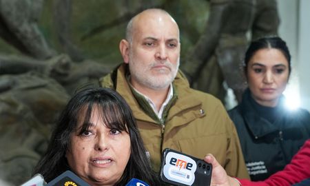 Alejandra Carrizo, coordinadora de la PDI, junto a SebastiánMontenotte, subsecretario de Análisis Criminal de la provincia de Santa Fe. Alejandra Carrizo, coordinadora de la PDI, junto a SebastiánMontenotte, subsecretario de Análisis Criminal de la provincia de Santa Fe.