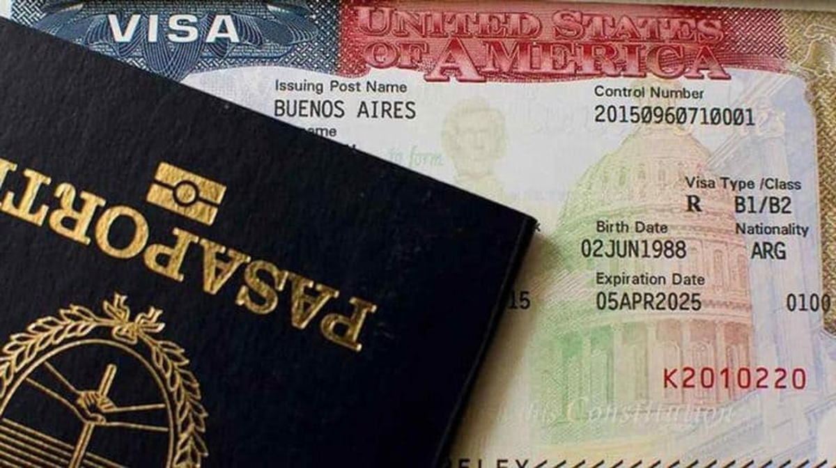 Trabajar dentro de Estados Unidos con visa de turista es ilegal y si las autoridades de migración lo descubren pueden poner la pena de no ingresar al país entre tres y 10 años.