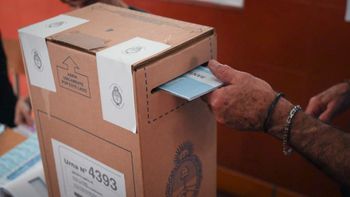 Pasado el mediodía, votó más del 28% del padrón electoral en Santa Fe