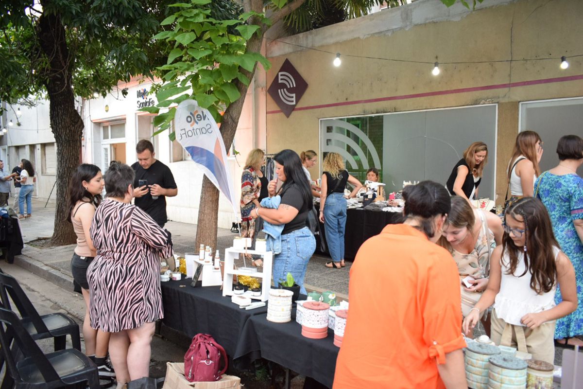 Cientos de vecinos pasaron por la casa ubicada en barrio Constituyentes para participar del evento “Cosecha 2024”