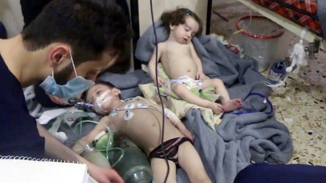 Siria: un supuesto ataque químico dejó al menos 80 muertos