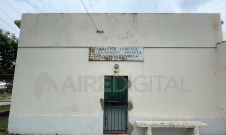 Delincuentes se llevaron un televisor y una heladera de la parroquia Nuestra Señora del Rosario. Delincuentes se llevaron un televisor y una heladera de la parroquia Nuestra Señora del Rosario.