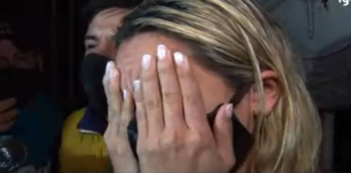 Rocío Oliva se puso a llorar al enterarse que no iba a poder pasar a despedirse de Diego Maradona.