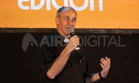 El Padre Olidio Panigo sostuvo que no hay que perder de vista la realidad social. El Padre Olidio Panigo sostuvo que no hay que perder de vista la realidad social.