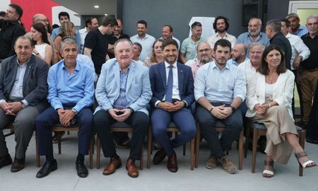 Felipe Michlig fue proclamado para cumplir su quinto mandato como Presidente del Comité Provincial de la UCR. Felipe Michlig fue proclamado para cumplir su quinto mandato como Presidente del Comité Provincial de la UCR.