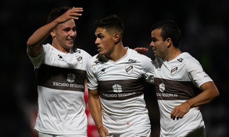 platense sepulto los ultimos suenos de huracan por llegar a la sudamericana platense sepulto los ultimos suenos de huracan por llegar a la sudamericana