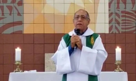 El sacerdote Ant&ocirc;nio Firmino Lopes Lana, de la parroquia de Sao Joao Batista, se mostr&oacute; muy molesto con los fieles que no asisten a misa. Mir&aacute; el video. &nbsp;