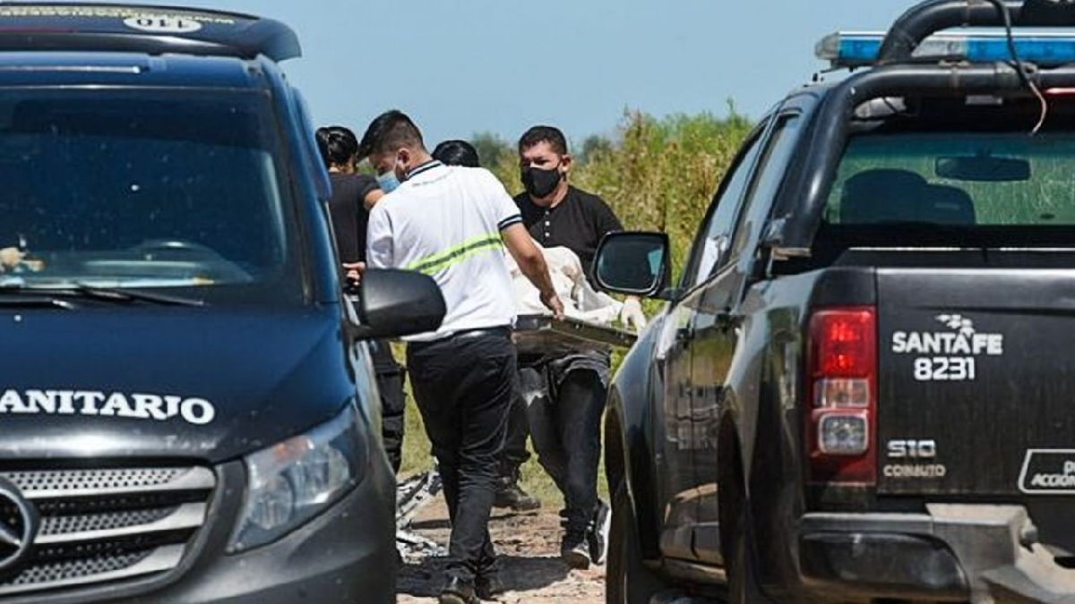La mujer, Romero, fue incendiada en el interior del Audi en un camino rural cercano al sal&oacute;n de eventos y su cuerpo qued&oacute; calcinado en el veh&iacute;culo.