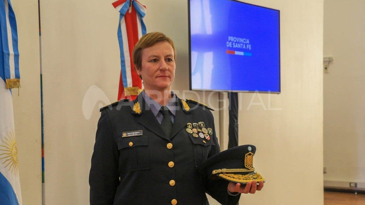 Chimenti. Antes de asumir se desempeñó como jefe de la Unidad Regional del departamento Caseros.&nbsp;