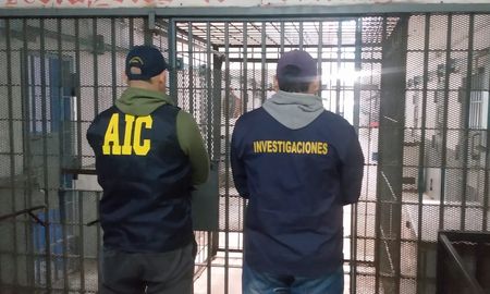 allanaron la carcel de las flores para investigar una serie de robos en comercios de parana allanaron la carcel de las flores para investigar una serie de robos en comercios de parana