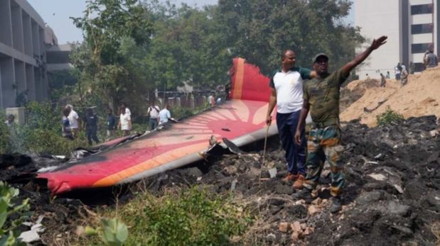 Un avión de Air India se estrelló al poco tiempo de despegar.&nbsp;
