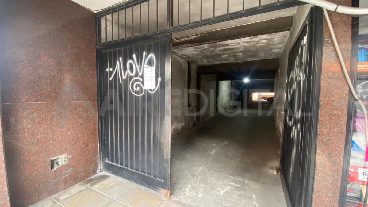 La cochera ubicada en San Jerónimo al 3.000 (casi Suipacha). La cochera ubicada en San Jerónimo al 3.000 (casi Suipacha).