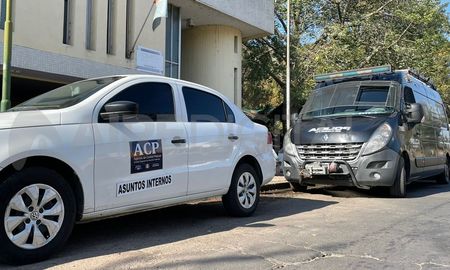 La requisa en el edificio se concretó cerca del mediodía y fue ejecutada por orden de un fiscal del MPA. La requisa en el edificio se concretó cerca del mediodía y fue ejecutada por orden de un fiscal del MPA.