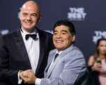 maradona, durisimo con la fifa por los vinculos con macri