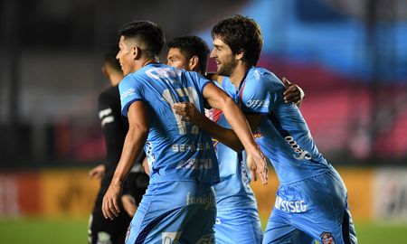 arsenal le empato a godoy cruz en un accidentado partido arsenal le empato a godoy cruz en un accidentado partido