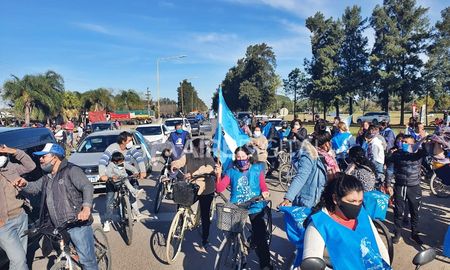 El norte de Santa Fe se movilizó como gran parte del país. Más allá del tema Vicentin, quedó de manifiesto la fractura política. El norte de Santa Fe se movilizó como gran parte del país. Más allá del tema Vicentin, quedó de manifiesto la fractura política.