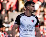 Facundo Castro rescindió su vínculo con Colón y volvió a Nueva Chicago. Facundo Castro rescindió su vínculo con Colón y volvió a Nueva Chicago.