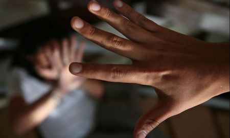 Salta: condenan a 11 años a un hombre que abusó y embarazó a la hija de su pareja. Salta: condenan a 11 años a un hombre que abusó y embarazó a la hija de su pareja.
