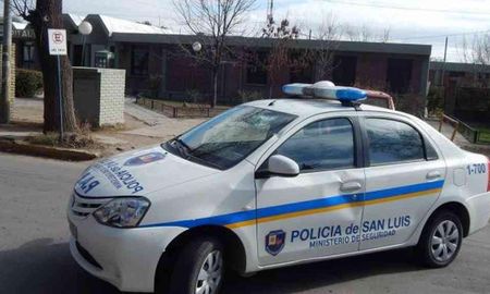 san luis: festejaba el dia del amigo y fue asesinado a punaladas