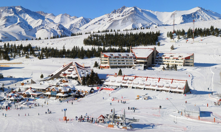 Avalancha en Las Leñas: rescataron a dos turistas heridas Avalancha en Las Leñas: rescataron a dos turistas heridas
