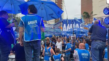 Docentes de Amsafé se movilizan a Tribunales en rechazo a la reforma previsional y el pago diferido