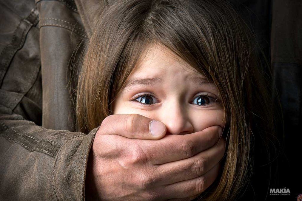 A juicio por abusar de la hija de su amigo