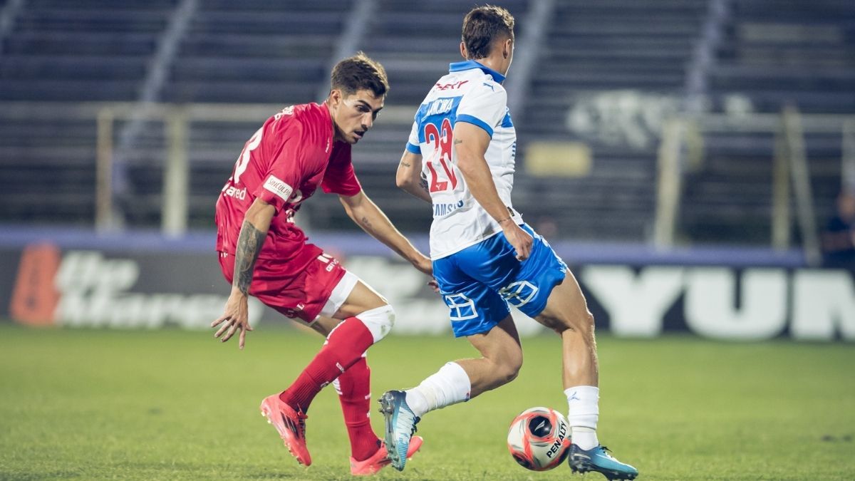 Unión perdió 3 a 1 ante Universidad Católica en su primer partido amistoso y este viernes enfrenta a Atlético Tucumán. Unión perdió 3 a 1 ante Universidad Católica en su primer partido amistoso y este viernes enfrenta a Atlético Tucumán.