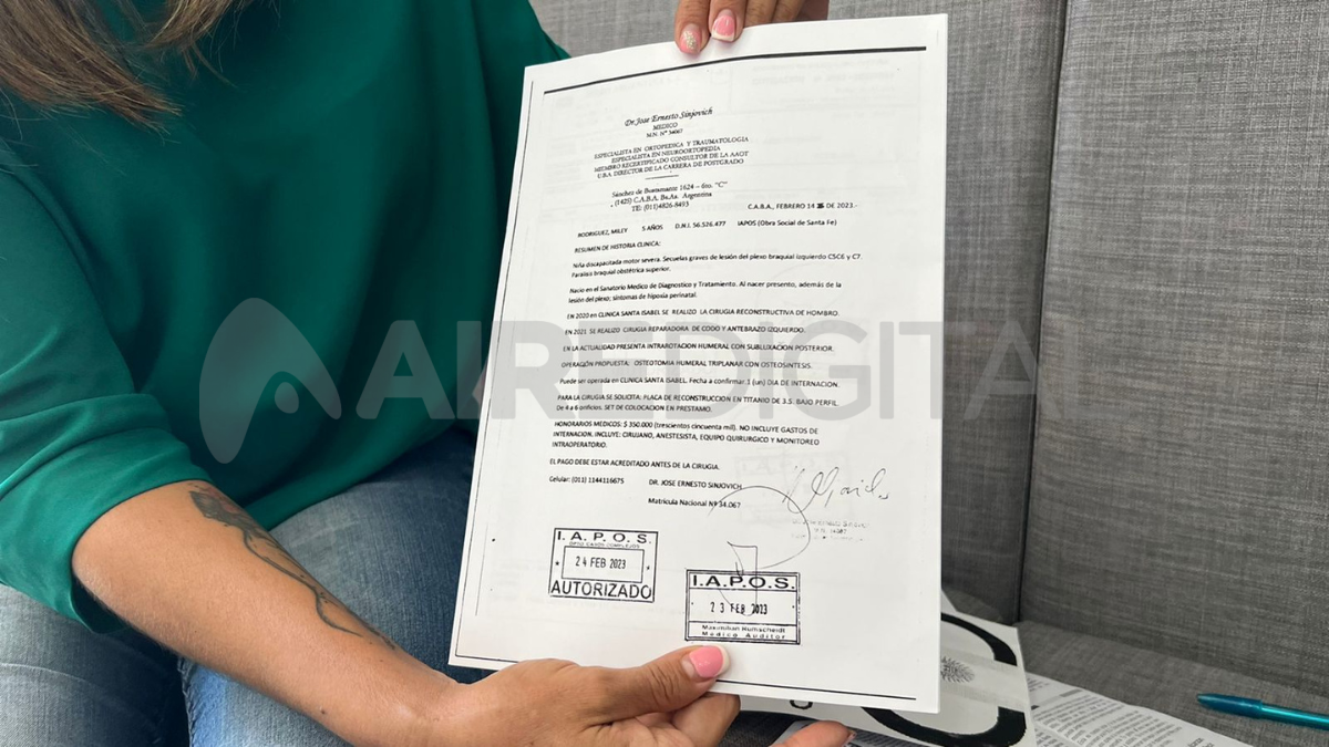 Desde que nació Miley afronta diferentes terapias para contar con movilidad en su brazo izquierdo.