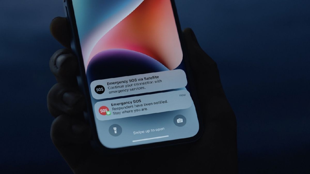 Al detectar un choque, el iPhone contacta a los servicios de emergencia y les envía tu ubicación. Al detectar un choque, el iPhone contacta a los servicios de emergencia y les envía tu ubicación.