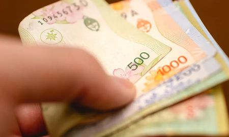 Para muchos sectores, el bono de fin de año resulta insuficiente. Para muchos sectores, el bono de fin de año resulta insuficiente.