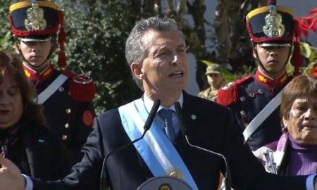 macri, en el acto por el 9 de julio: ?estamos pasando por una tormenta? macri, en el acto por el 9 de julio: ?estamos pasando por una tormenta?