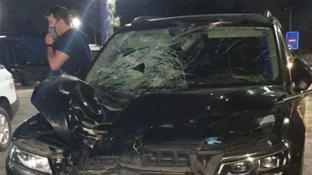 Así quedó el auto del ex arquero después del accidente. Twitter