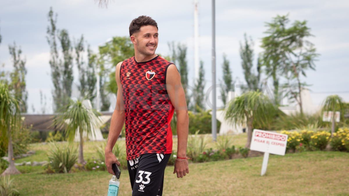 Facundo Garcés, otro de los que no estará presente desde el comienzo del partido entre Colón y River.