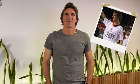 Jugó en Colón, Julián Álvarez le pidió una foto y ahora abrió una academia educativa que te lleva a Estados Unidos Jugó en Colón, Julián Álvarez le pidió una foto y ahora abrió una academia educativa que te lleva a Estados Unidos