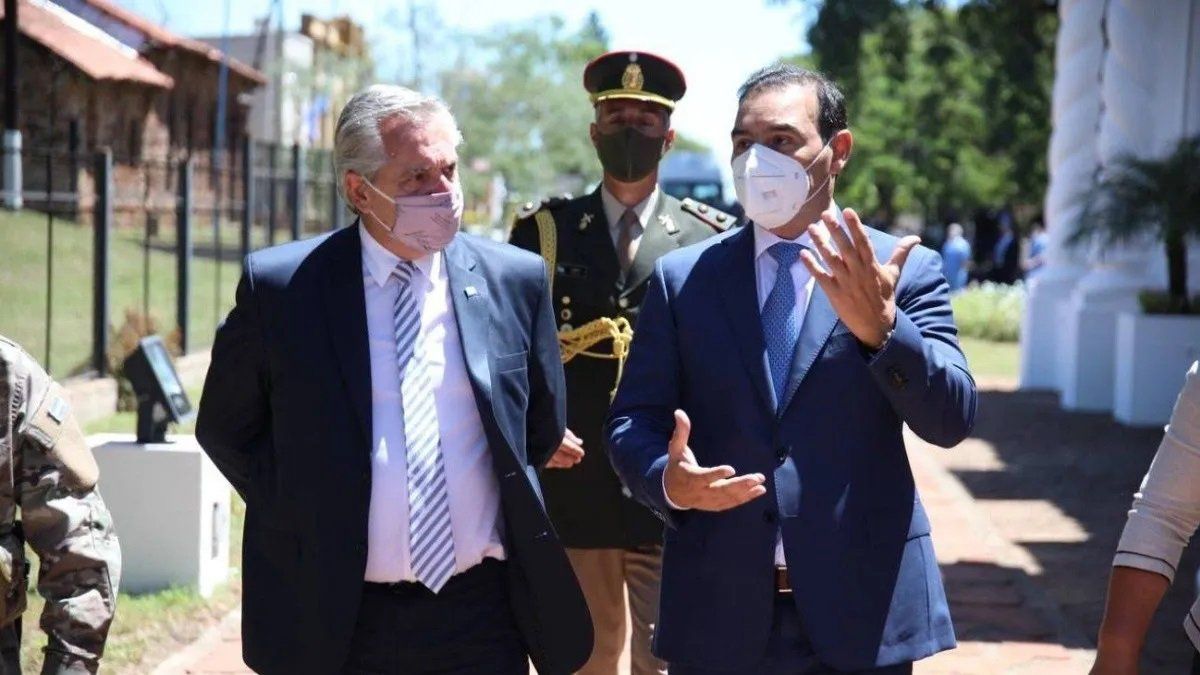 El presidente sobrevolará Corrientes con el gobernador local.