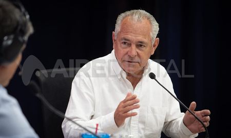 Juntos por el Cambio está en una tormenta de la que vamos a ver cómo salimos, yo trabajo para que salgamos de la mejor manera , sostuvo Mario Barletta. Juntos por el Cambio está en una tormenta de la que vamos a ver cómo salimos, yo trabajo para que salgamos de la mejor manera , sostuvo Mario Barletta.