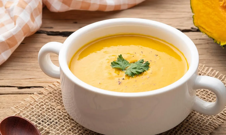 Sopa de calabaza: la receta rápida y sencilla de Jimena Monteverde perfecta para el frío Sopa de calabaza: la receta rápida y sencilla de Jimena Monteverde perfecta para el frío