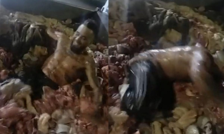 Indignante: a días de las muertes por salmonella y shigella, un hombre se filma nadando en achuras Indignante: a días de las muertes por salmonella y shigella, un hombre se filma nadando en achuras