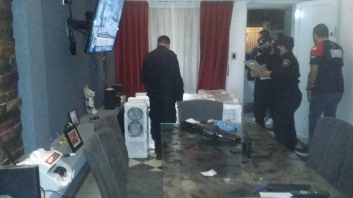 Robaron calefones en una obra en construcción&nbsp; y los vendían por Facebook.