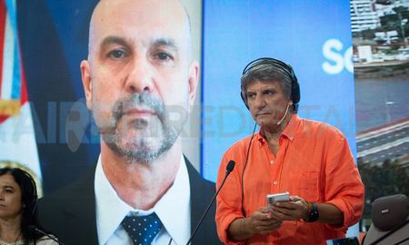 Claudio Brilloni, el nuevo secretario de Seguridad de Santa Fe, tiene más de 40 años de experiencia en Gendarmería Nacional y trabajó con gobiernos nacionales de distintos signos políticos. Claudio Brilloni, el nuevo secretario de Seguridad de Santa Fe, tiene más de 40 años de experiencia en Gendarmería Nacional y trabajó con gobiernos nacionales de distintos signos políticos.