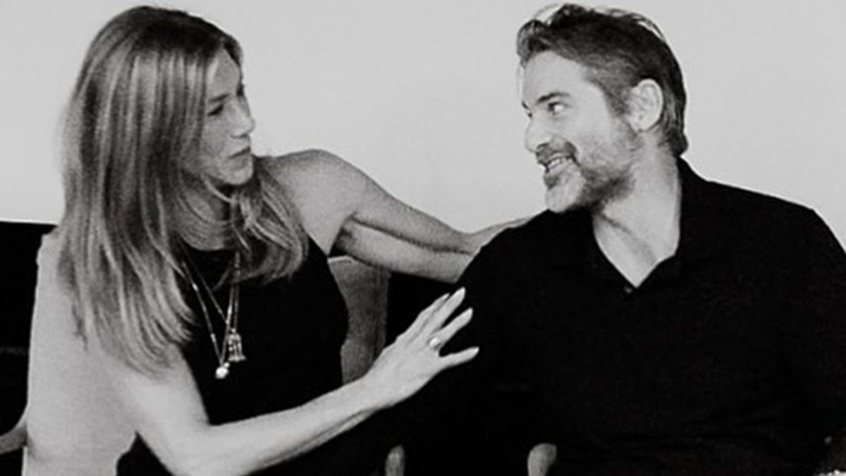 Jennifer Aniston confirmó su romance con Jim Curtis