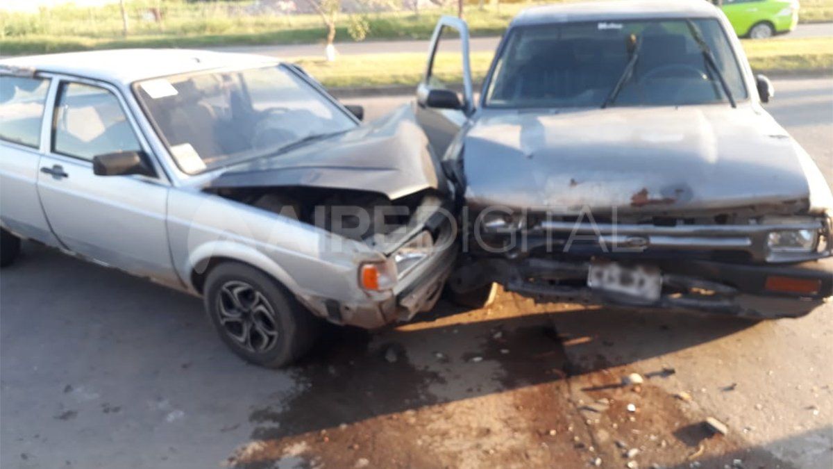 Impacto. As&iacute; quedaron los autom&oacute;viles involucrados en el siniestro.&nbsp;