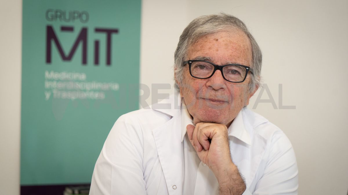 El doctor Ángel Pierini, profesional de renombre en Argentina y Latinoamérica y jefe del Servicio de Cirugía de Grupo MIT sostiene que la prevención es la clave para afrontar una enfermedad que muchas veces puede ser dolorosa o alegre, acorde con los resultados que se logran. El doctor Ángel Pierini, profesional de renombre en Argentina y Latinoamérica y jefe del Servicio de Cirugía de Grupo MIT sostiene que la prevención es la clave para afrontar una enfermedad que muchas veces puede ser dolorosa o alegre, acorde con los resultados que se logran.