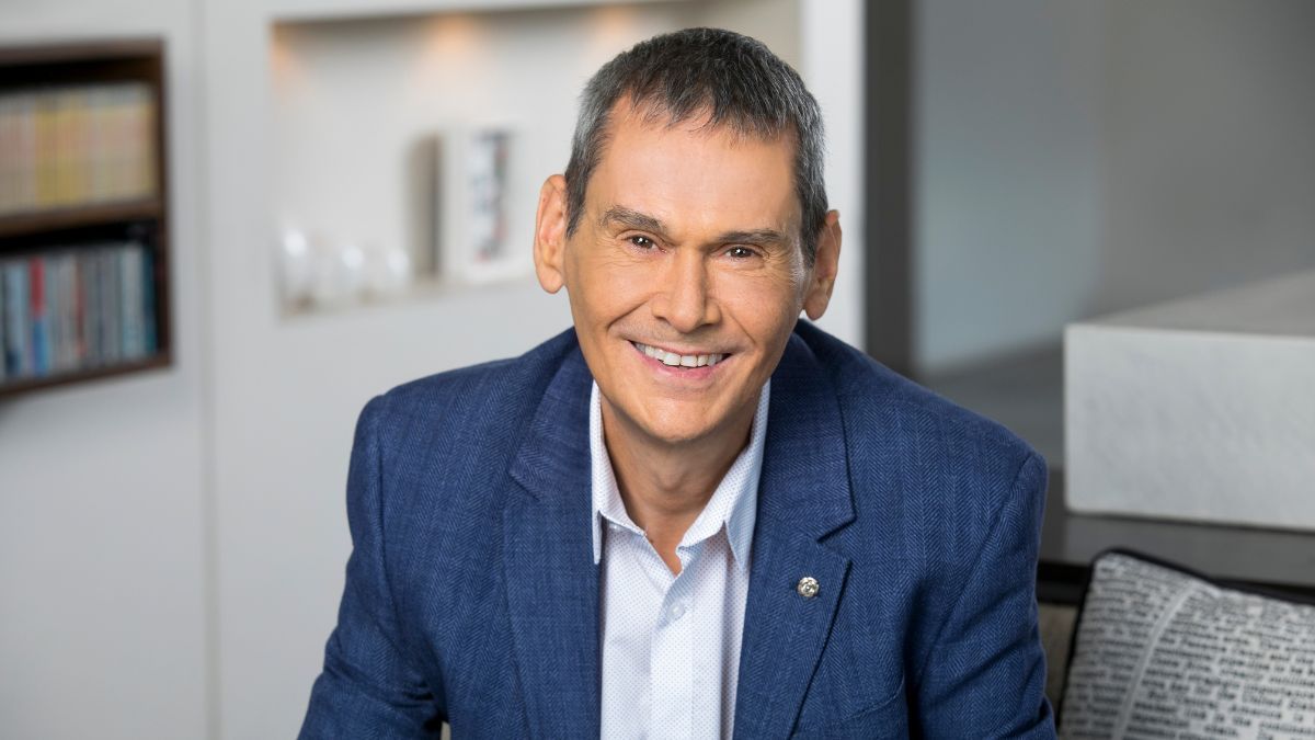 Daniel Colombo, el argentino que creó el primer ChatGPT orientado al liderazgo. Daniel Colombo, el argentino que creó el primer ChatGPT orientado al liderazgo.
