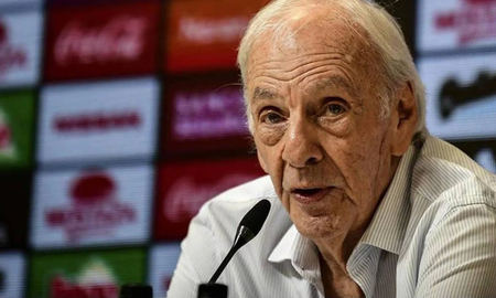 Falleció César Menotti, exentrenador campeón del mundo con la Selección Argentina en 1978. Falleció César Menotti, exentrenador campeón del mundo con la Selección Argentina en 1978.